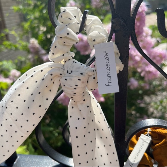 Pair of Polka-Dot Bow Scrunchies - Picture 7 of 7